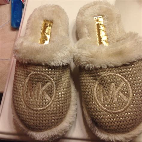 michael kors house slippers